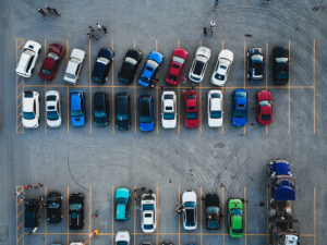 Platforma parkingowa – ile kosztuje i czy warto w nią inwestować?