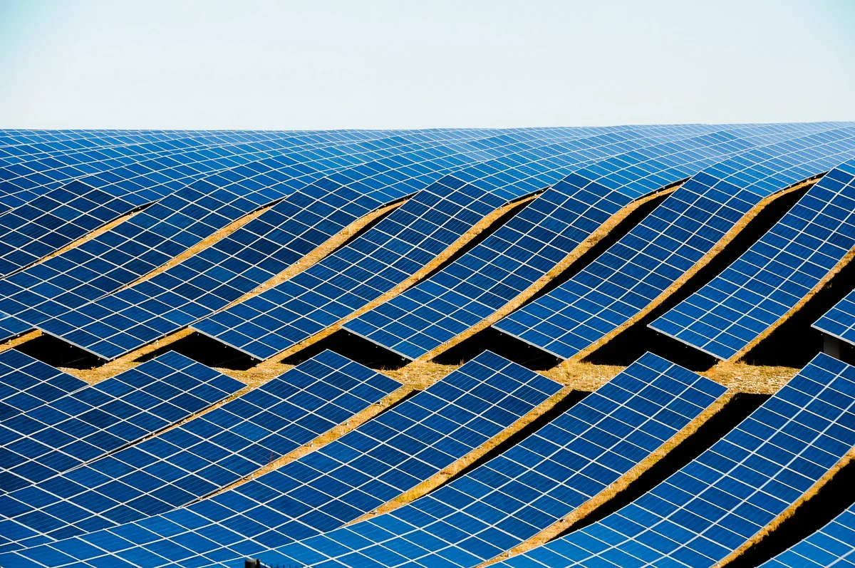 Fotowoltaika dla firm – najważniejsze informacje